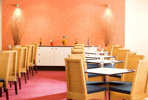 Aqua Restaurant & Bar - Accommodation Perth 0