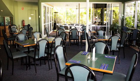 KBR’s Licensed Restaurant - Accommodation Perth 3