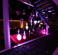 Stingray Lounge - Perth Resorts