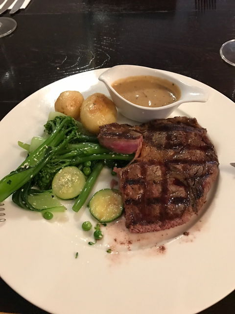 Capricornian Restaurant - Accommodation Perth 1