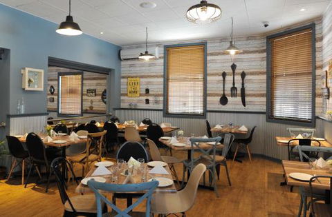 Bushrangers Bar & Brasserie - Accommodation Perth 5