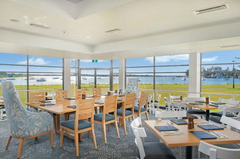 Aqua Restaurant (The Westport Club) - Accommodation Perth 0