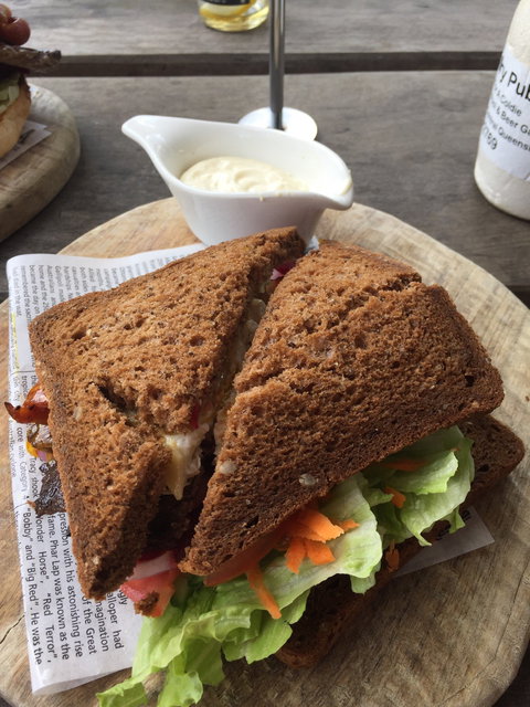 The Caves Country Pub - Perth Resorts 10