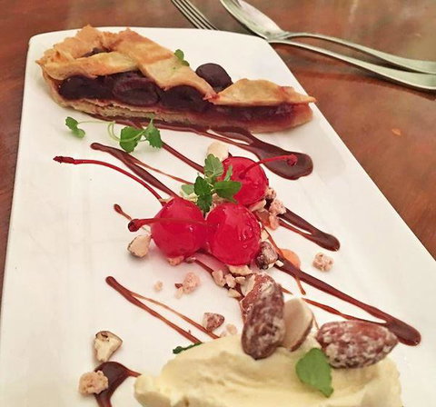 Amarok Bar & Restaurant - Perth Resorts 14