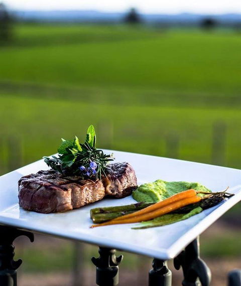 Cottontails Restaurant And Winery - Accommodation Perth 6