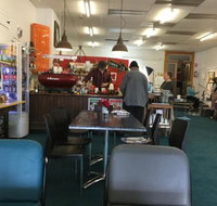 The Crowded Lounge - Accommodation Perth