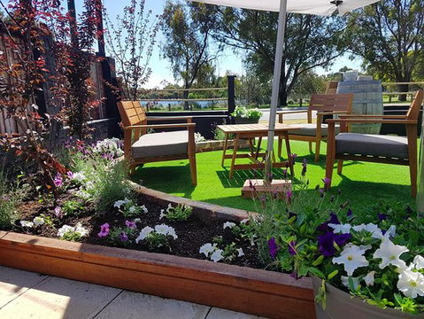 3Sheets On The Lake - Accommodation Perth 0
