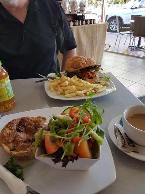 Deja Vu Cafe - Accommodation Perth 1