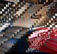 Northside Tavern Shed Restaurant - Perth Resorts