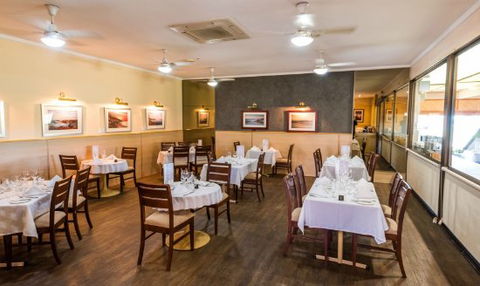 Sails Restaurant - Accommodation Perth 0