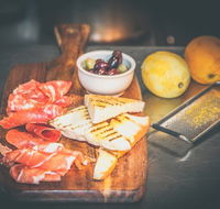 Cafe Lune - Perth Resorts