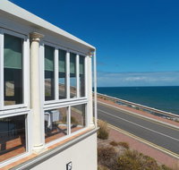 Marino Rocks Cafe Restaurant - Perth Resorts