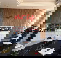 Meet and Cafe - Accommodation Perth