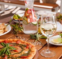 Runaway Bay Tavern - Accommodation Perth