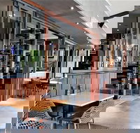 Mission Beach Tavern - Perth Resorts