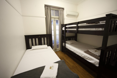 The Irish Village - Accommodation Perth 0