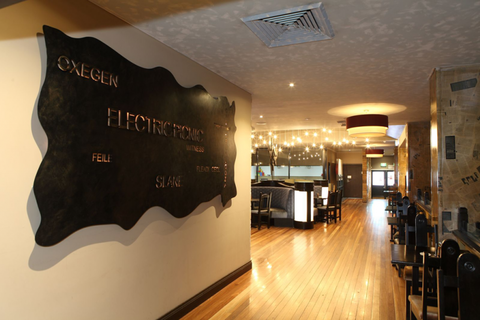 The Irish Village - Accommodation Perth 8