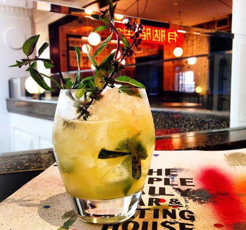 Apple Daily Bar & Eating House - Perth Resorts 2