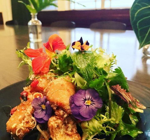 Apple Daily Bar & Eating House - Perth Resorts 3