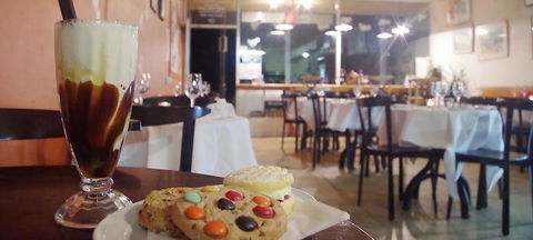 Bonappetite Cafe - Perth Resorts 3