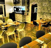 The Swae  Ivy - Bar  Restaurant - Perth Resorts