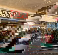 The Musical Fence Cafe - Perth Resorts