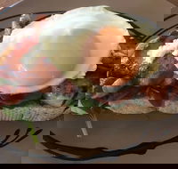 Hello Birdie - Perth Resorts