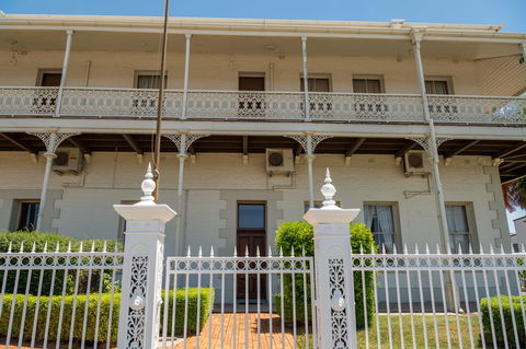 Denison Boutique Hotel - Accommodation Perth 2