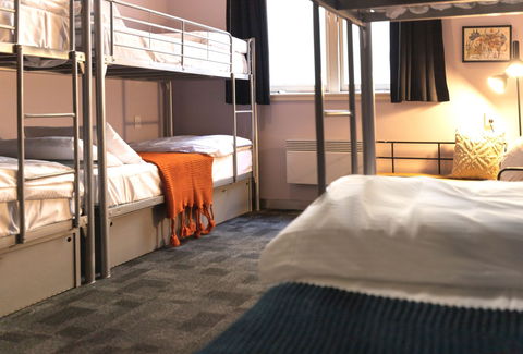 United Backpackers - Accommodation Perth 8