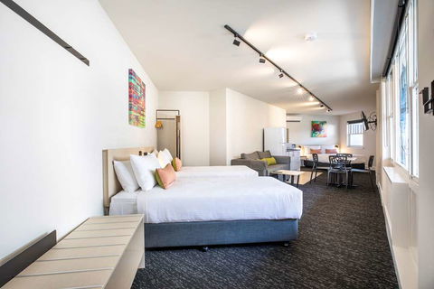 Nightcap At Glengala Hotel - Accommodation Perth 3