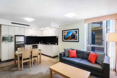 Mantra on Mary - Accommodation Perth 12