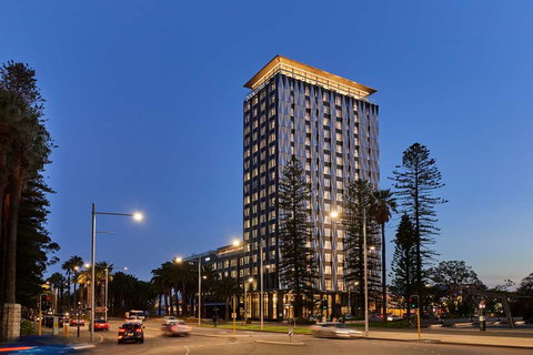 DoubleTree by Hilton Perth Waterfront - Accommodation Perth 1