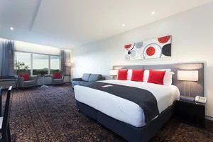 The Calamvale Hotel - Accommodation Perth 8