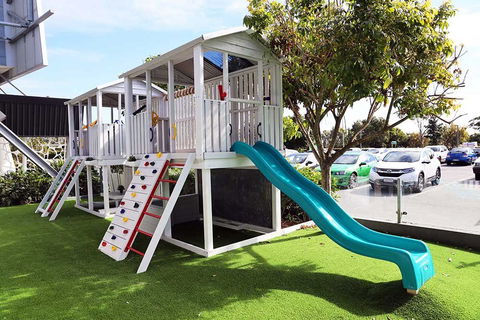 The Calamvale Hotel - Accommodation Perth 9