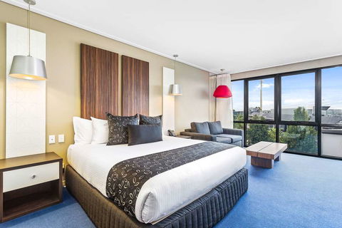 Quality Inn Taylors Lakes Motel - Perth Resorts 5
