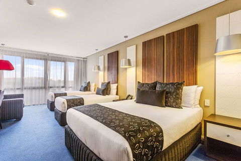 Quality Inn Taylors Lakes Motel - Perth Resorts 6