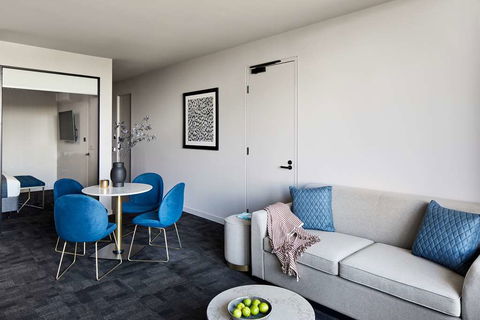 Punthill Caroline Springs - Accommodation Perth 11