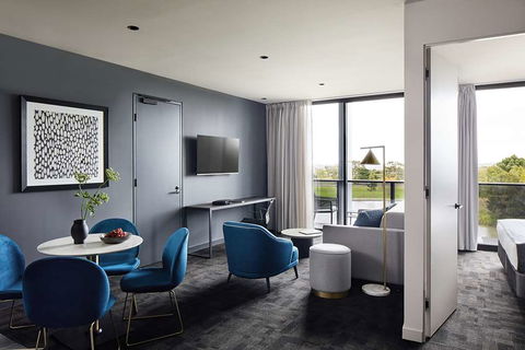 Punthill Caroline Springs - Accommodation Perth 13