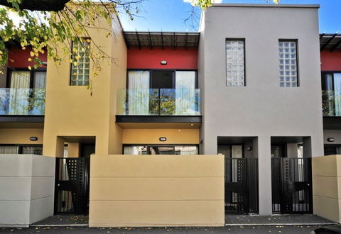 RNR Apartments, Adelaide - Perth Resorts 0