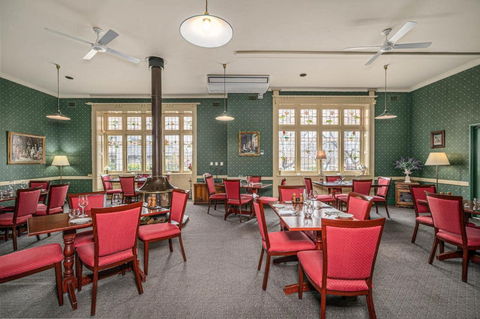 Cotswold Gardens - Accommodation Perth 7