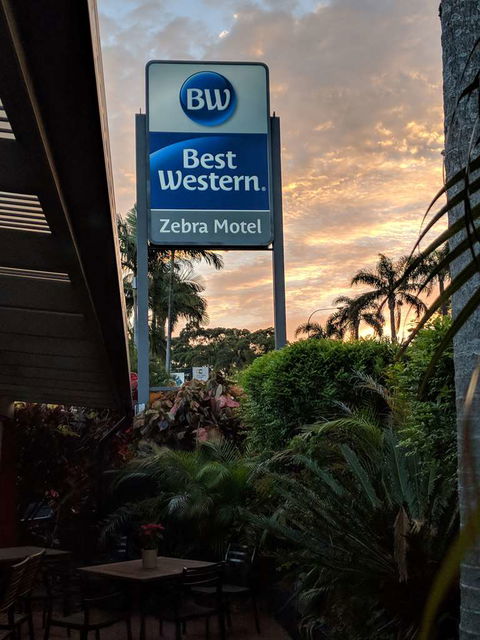 Best Western Zebra Motel - Perth Resorts 0
