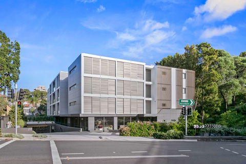 Good Life Suites - Accommodation Perth 0