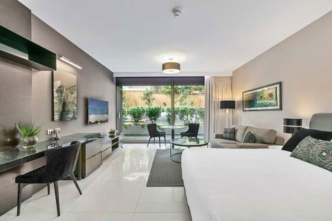 Good Life Suites - Accommodation Perth 11
