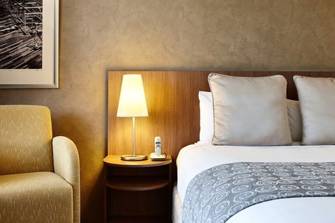 Hotel Urban St Leonards - Accommodation Perth 7
