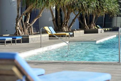 Mantra Circle On Cavill - Accommodation Perth 5