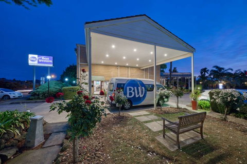 Best Western Airport Motel & Conv Ctr - Accommodation Perth 2