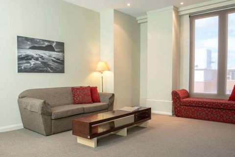 Mantra One Sandy Bay Road - Accommodation Perth 3