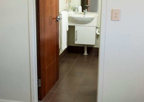Mantra One Sandy Bay Road - Accommodation Perth 4