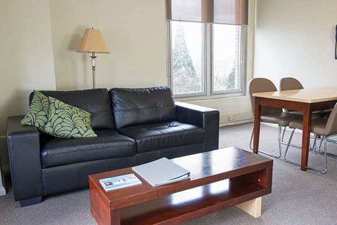 Mantra One Sandy Bay Road - Accommodation Perth 6