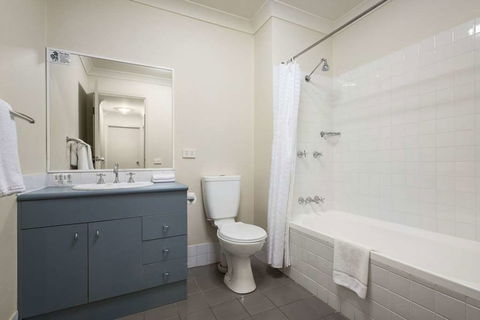 APX Apartments Parramatta - Perth Resorts 6
